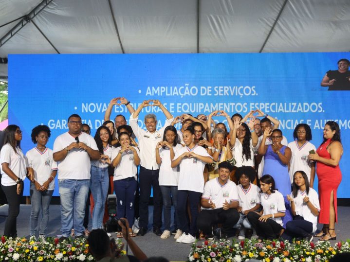 Governador Jerônimo Rodrigues impulsiona Inclusão na Bahia: Amplo Pacote de Medidas